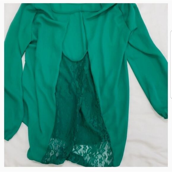 Kelly green blouse with lace back - Picture 5 of 5